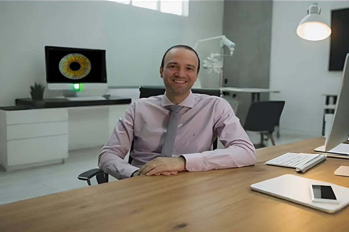 dr. Aron Guimarãe